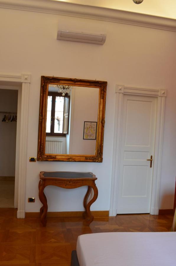 Elegante Appartamento Nel Centro Di Roma Exteriör bild