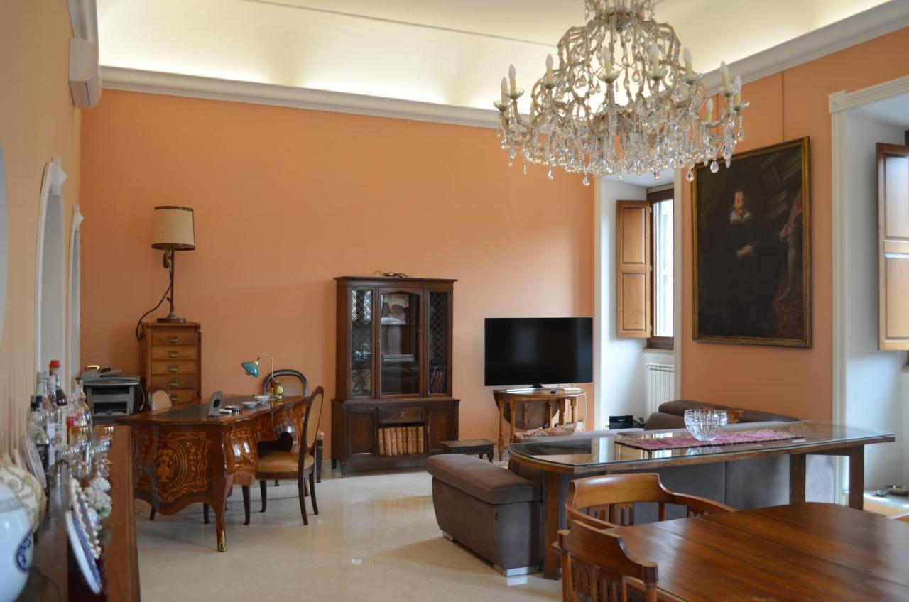 Elegante Appartamento Nel Centro Di Roma Exteriör bild